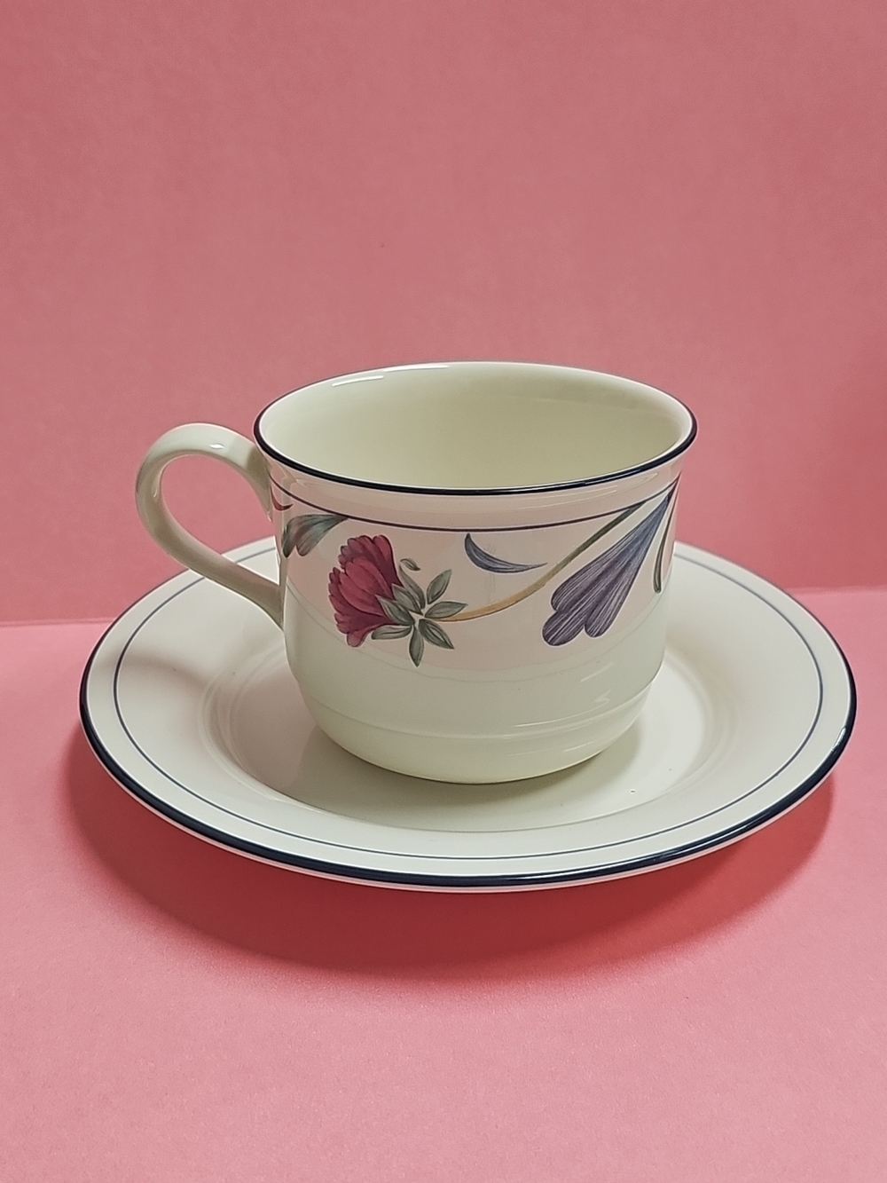Lenox "POPPIES ON BLUE" Chinastone Ivory Floral Tea Cup & Saucer